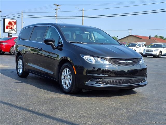 2024 Chrysler Voyager LX FWD