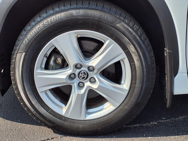 2022 Toyota Highlander Hybrid Hybrid LE AWD (Natl)