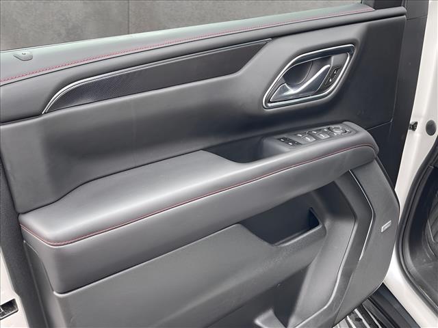 2022 Chevrolet Suburban 4WD 4dr RST