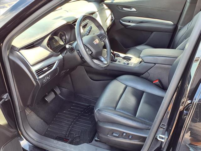 2021 Cadillac XT4 Premium Luxury