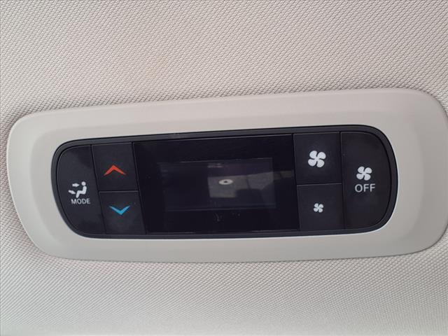 2024 Chrysler Voyager LX FWD
