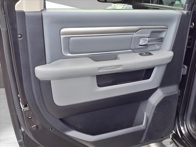 2016 RAM 1500 SLT