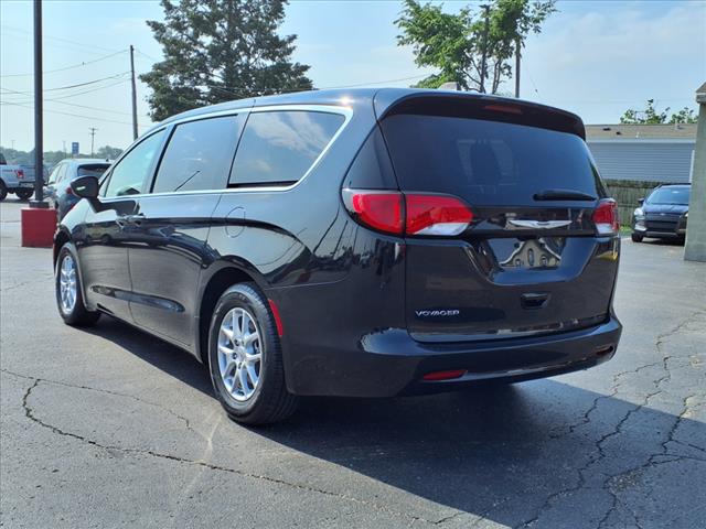 2024 Chrysler Voyager LX FWD