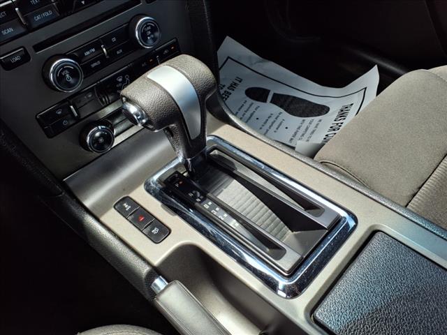 2012 Ford Mustang V6