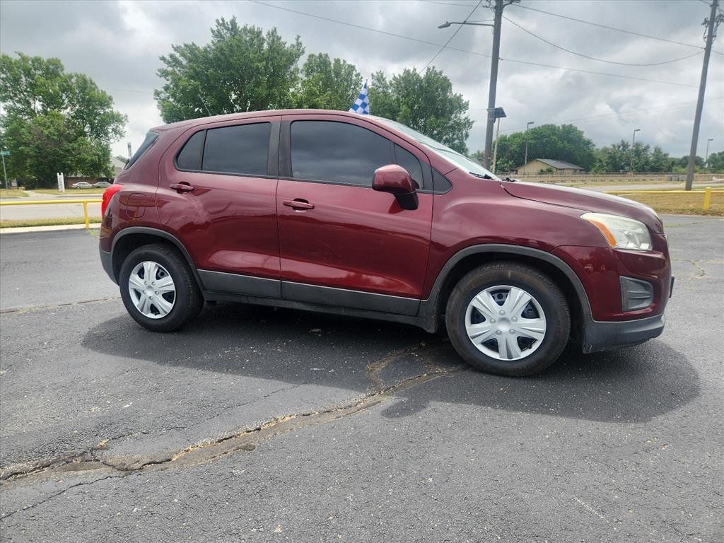 2016 Chevrolet Trax LS's photo
