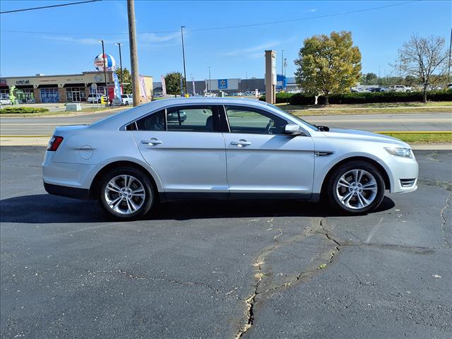 2016 Ford Taurus SEL