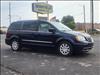 2016 Chrysler Town and Country Touring - thumbnail 2