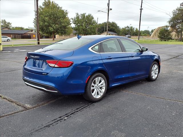 2015 Chrysler 200 Limited