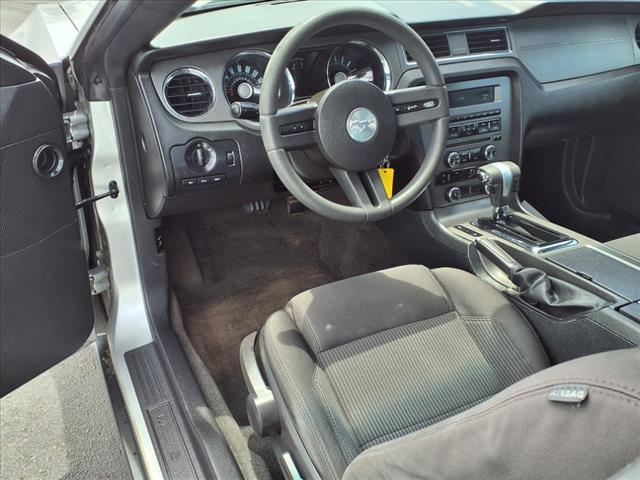 2012 Ford Mustang V6