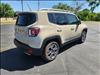 2015 Jeep Renegade Limited - thumbnail 5