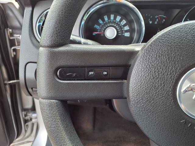 2012 Ford Mustang V6