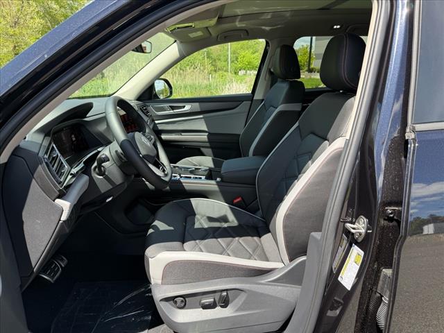 2025 Volkswagen Atlas Peak Edition 4Motion - Photo 10