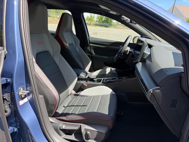 2025 Volkswagen Golf GTI Autobahn - Photo 10