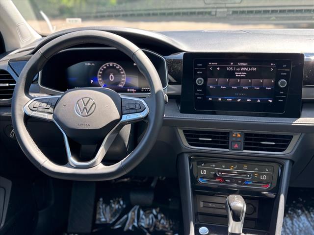 2025 Volkswagen Taos SE Black 4Motion - Photo 11