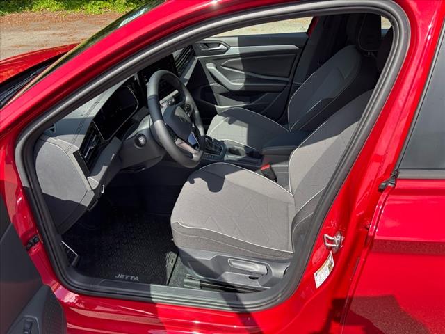 2025 Volkswagen Jetta Sport - Photo 11