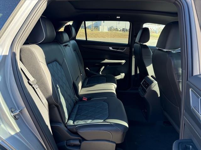 2025 Volkswagen Atlas Cross Sport SEL Premium R-Line 4Motion - Photo 12