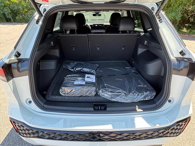 2025 Volkswagen Tiguan SE R-Line Black 4Motion - Photo 12