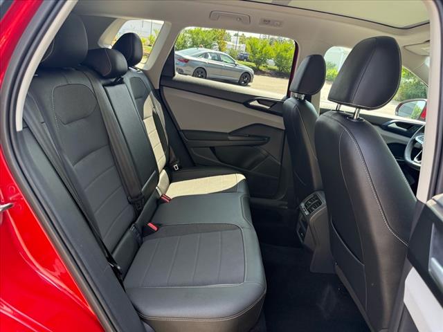 2022 Volkswagen Taos SE - Photo 12