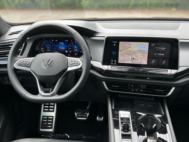 2025 Volkswagen Atlas Cross Sport SEL R-Line Black 4Motion - Photo 13