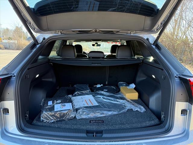 2025 Volkswagen Atlas Cross Sport SEL Premium R-Line 4Motion - Photo 13