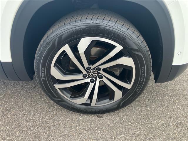 2020 Volkswagen Atlas Cross Sport V6 SEL Premium 4Motion - Photo 13