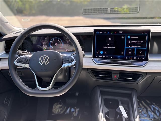 2025 Volkswagen Tiguan SE 4Motion - Photo 13