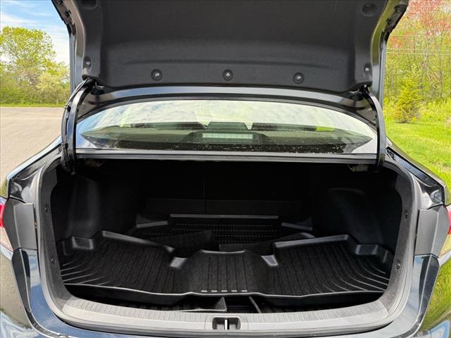2021 Toyota Corolla LE - Photo 13