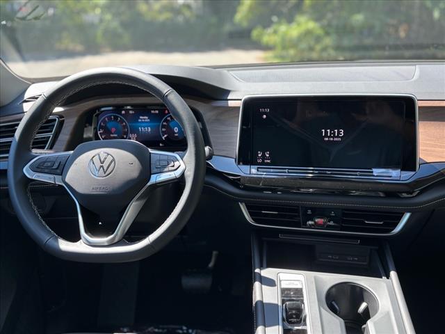 2025 Volkswagen Atlas SE 4Motion - Photo 14