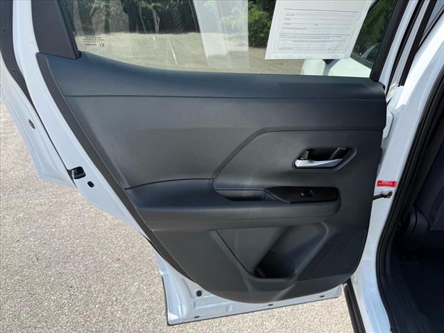 2025 Nissan Kicks SV - Photo 14