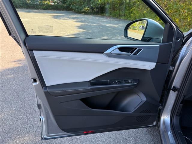 2025 Volkswagen Taos SE 4Motion - Photo 14