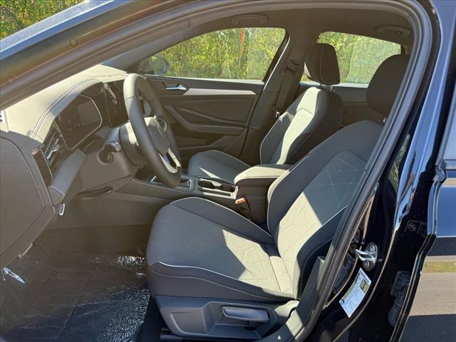 2025 Volkswagen Jetta Sport - Photo 14