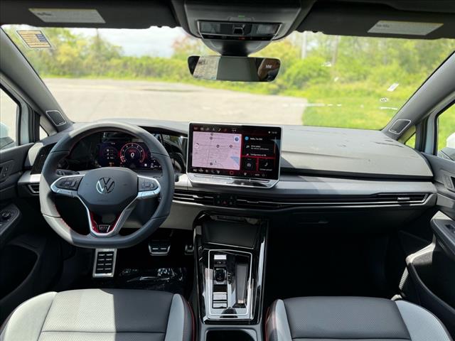 2025 Volkswagen Golf GTI SE - Photo 14