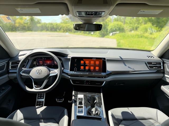 2025 Volkswagen Atlas Peak Edition 4Motion - Photo 15