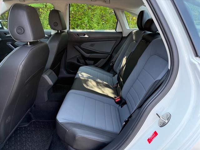 2025 Volkswagen Jetta SE - Photo 16