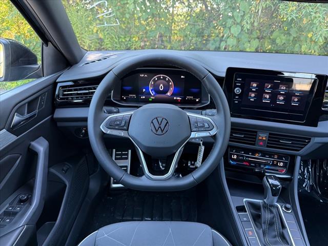 2025 Volkswagen Jetta Sport - Photo 16