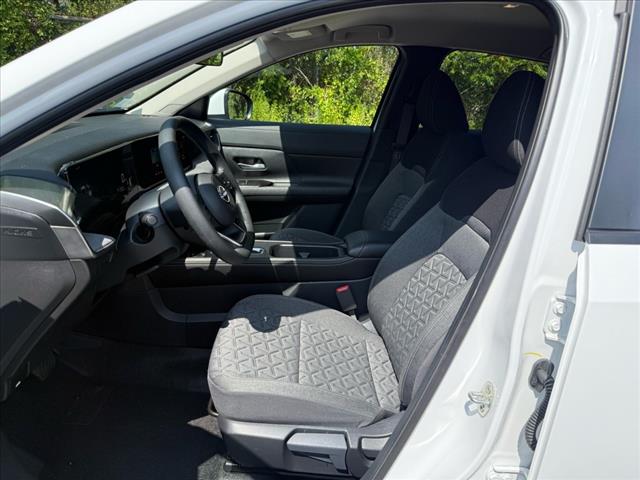 2025 Nissan Kicks SV - Photo 17