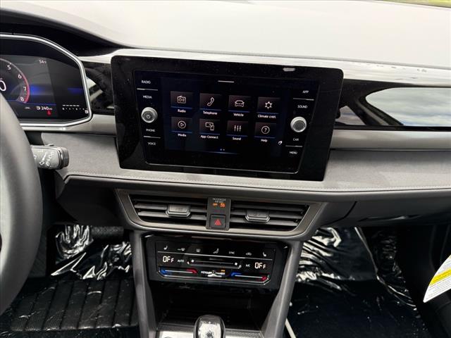2025 Volkswagen Taos SE Black 4Motion - Photo 17