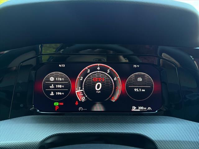 2025 Volkswagen Golf GTI SE - Photo 17
