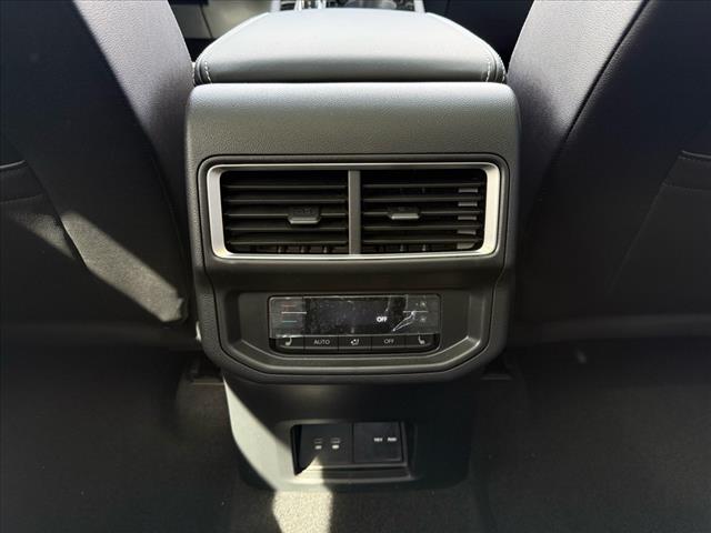 2025 Volkswagen Atlas SEL 4Motion - Photo 19