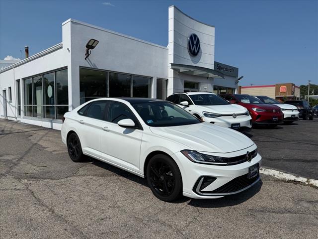 2025 Volkswagen Jetta SE - Photo 1