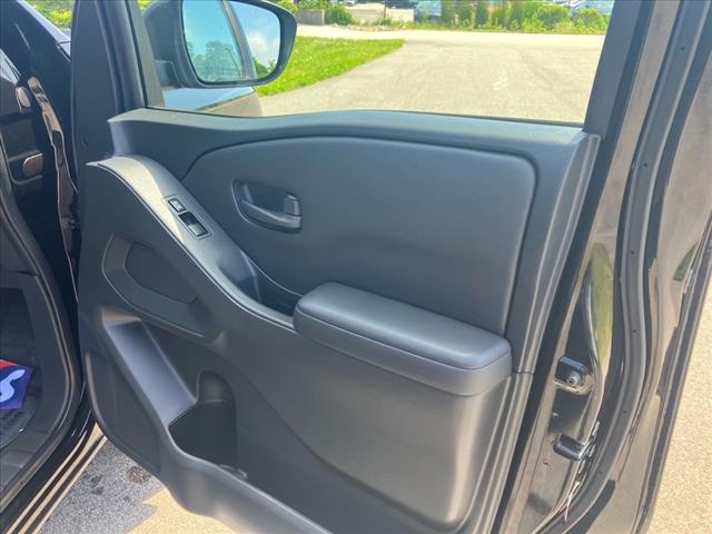 2022 Nissan Frontier S - Photo 20