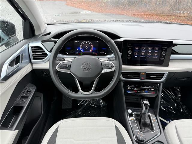 2025 Volkswagen Taos SE 4Motion - Photo 20