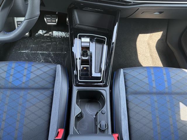 2025 Volkswagen Golf R Black Edition 4Motion - Photo 21