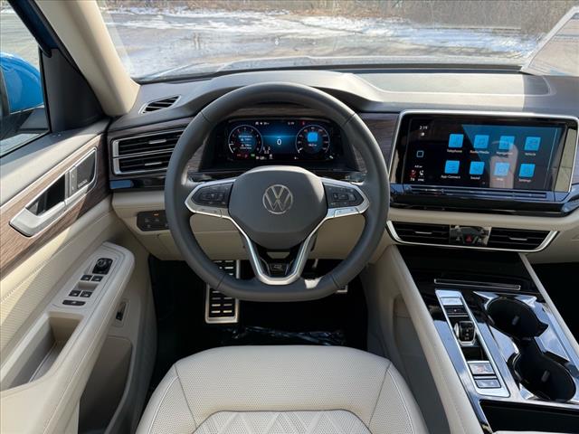 2025 Volkswagen Atlas SEL Premium R-Line 4Motion - Photo 22