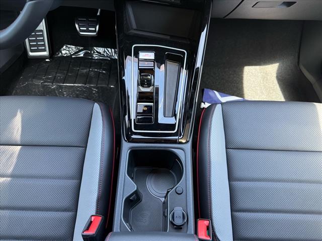 2025 Volkswagen Golf GTI Autobahn - Photo 22