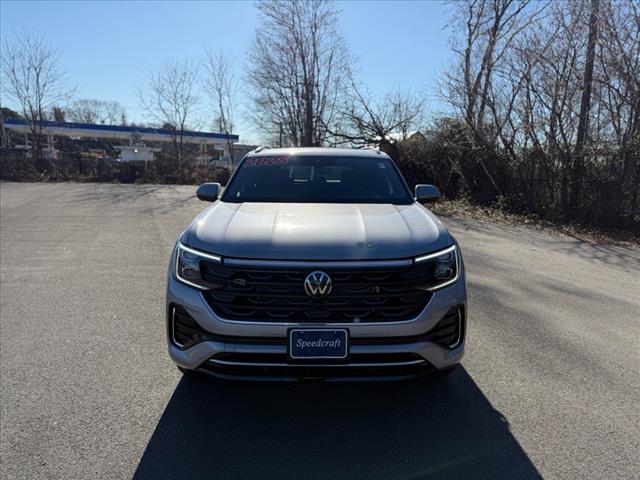 2025 Volkswagen Atlas Cross Sport SEL Premium R-Line 4Motion - Photo 2