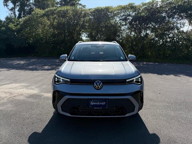 2025 Volkswagen Taos SE 4Motion - Photo 2