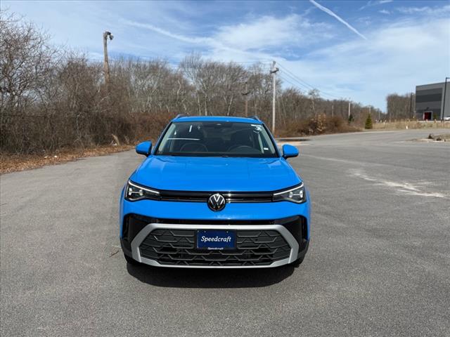 2025 Volkswagen Taos SE 4Motion - Photo 2