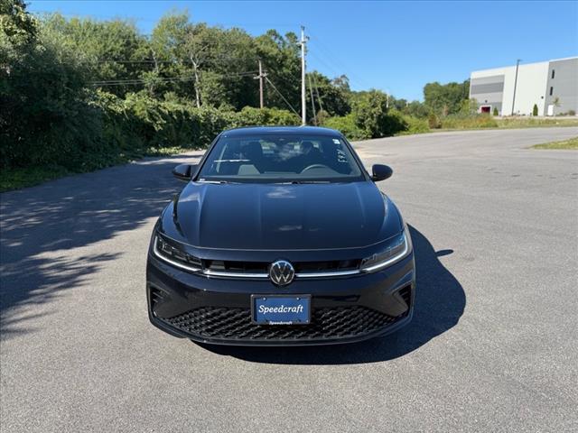 2025 Volkswagen Jetta Sport - Photo 2