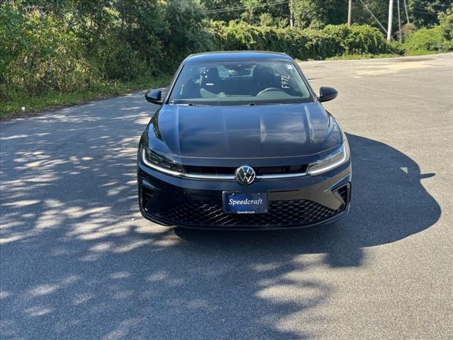 2025 Volkswagen Jetta Sport - Photo 2